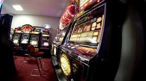 Tampilan permainan slot Aviator dan Sweet Bonanza di pelanet128